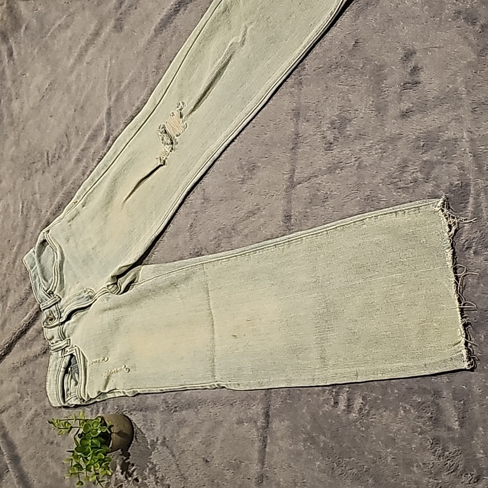 Girls Levi's Jeans - Picture 3 of 3